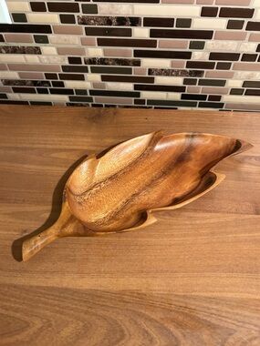 Vintage Handcrafted Wooden Leaf Serving Bowl Dish- Brown